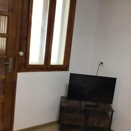 Cu 1 La Etaj 2 Si Masarda O De 9mp In Pozitie Centrala Pe Strada Randunelelor Nr 2 Cu Parcarestradalaala Centrala Daire